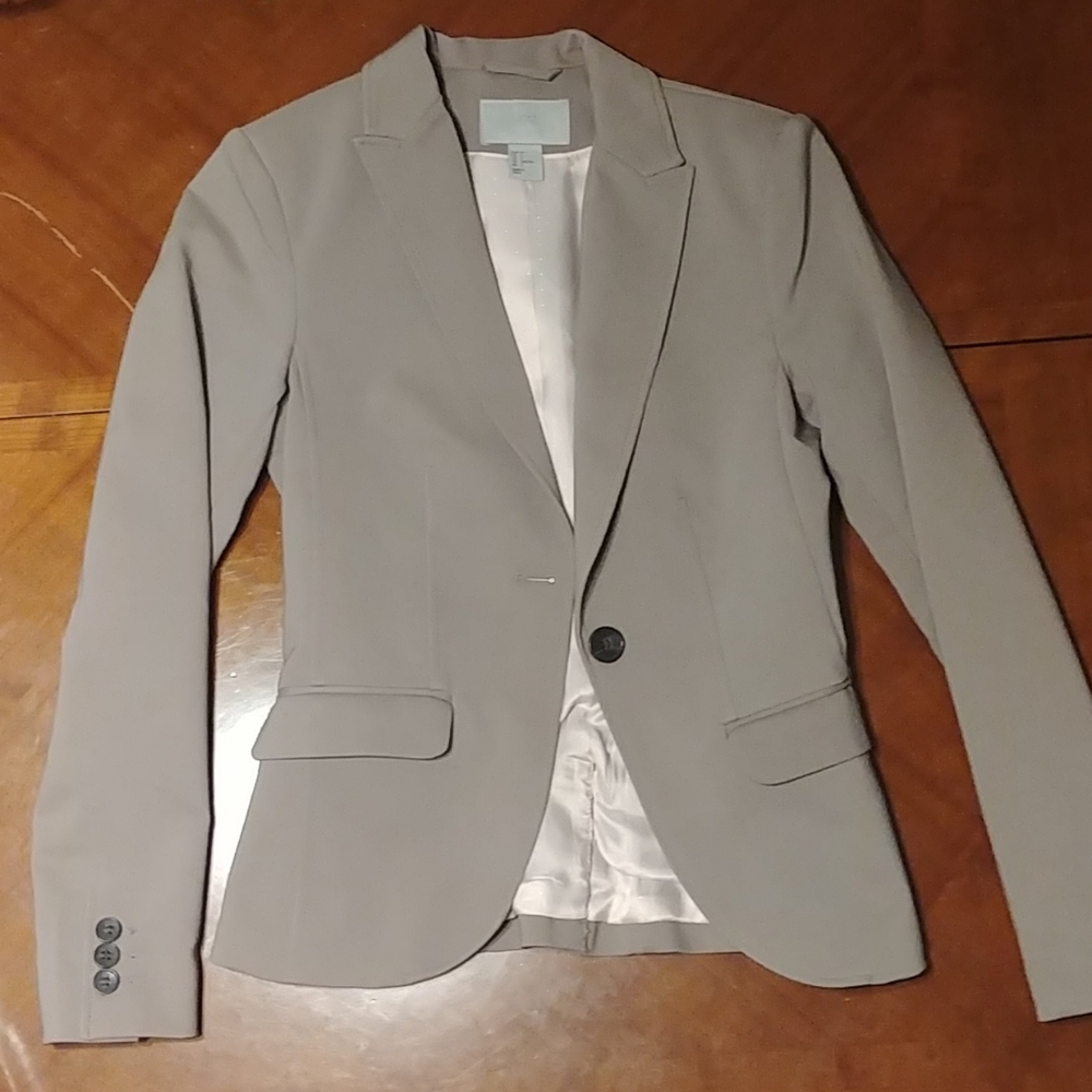 NWOT H&M Blazer